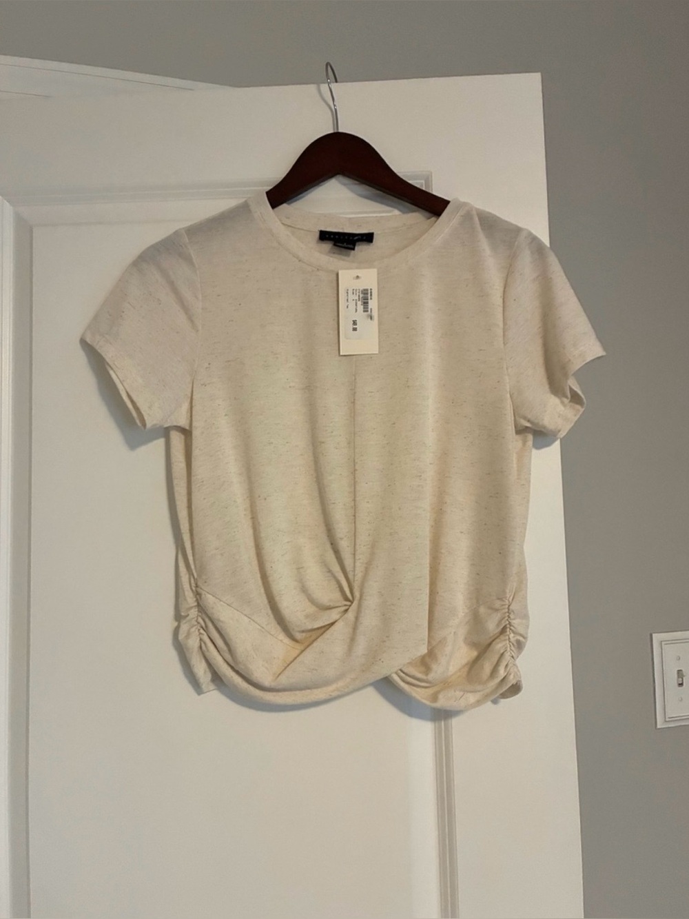 Evereve Sanctuary Front Twist Tee